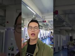 Удобный автомат быстрого питания с микроволновой печью